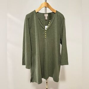 CHICO’S..MINI BUTTON
HENLEY  3 QTR SLV TUNIC TOP  V- NECK FASHION DARK PINE.